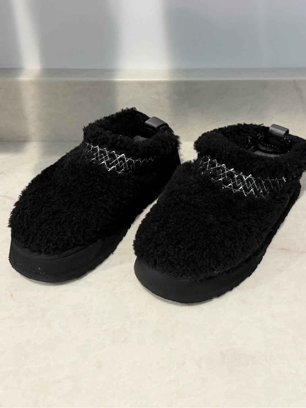 UGG Curly Tazz slipper